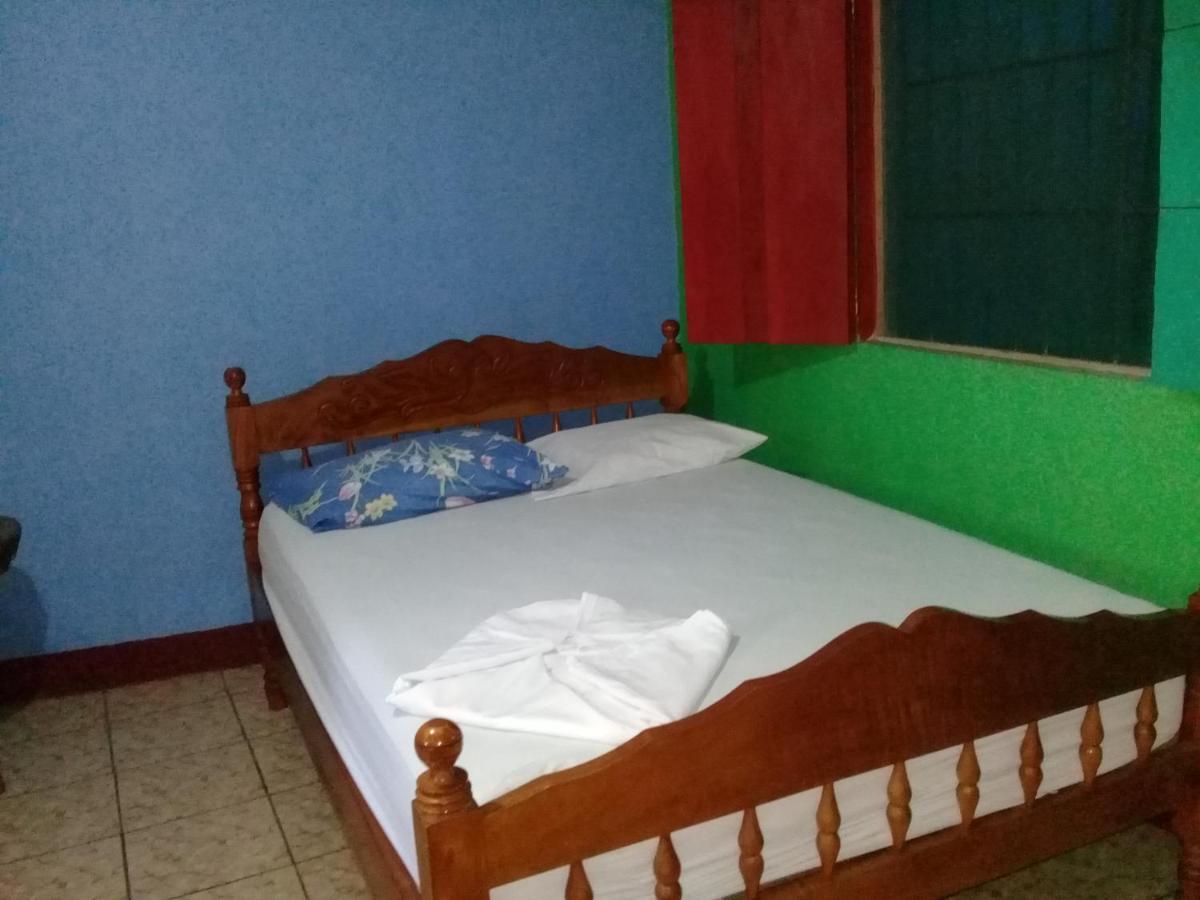 Hostal Maria Rivas Extérieur photo