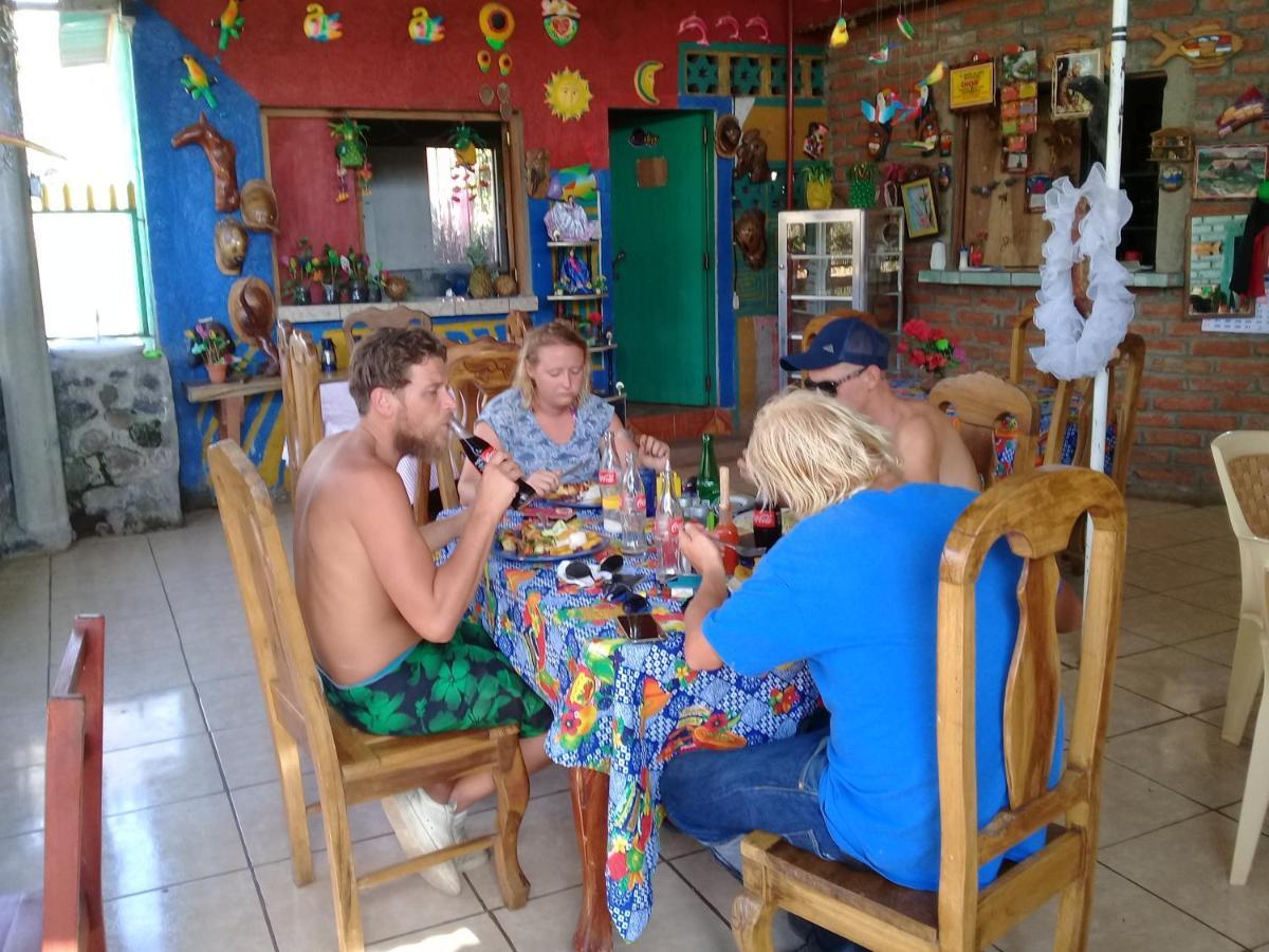 Hostal Maria Rivas Extérieur photo