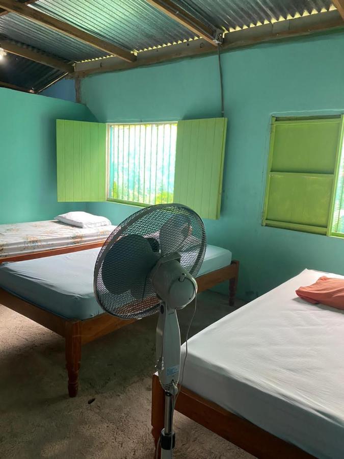 Hostal Maria Rivas Extérieur photo
