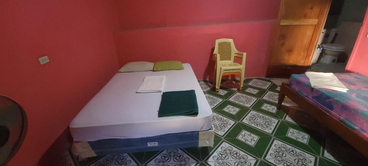 Hostal Maria Rivas Extérieur photo