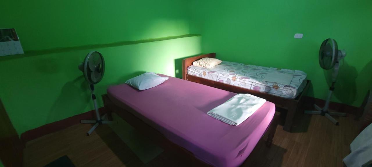 Hostal Maria Rivas Extérieur photo