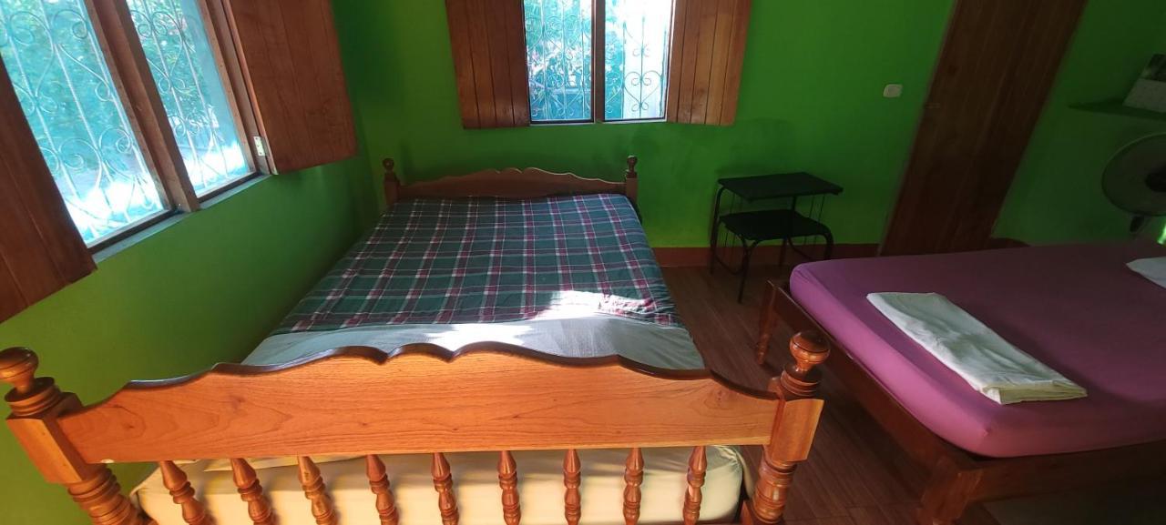 Hostal Maria Rivas Extérieur photo